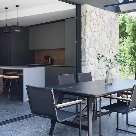 3 Bedroomgorgeous In Ferienhaus *
